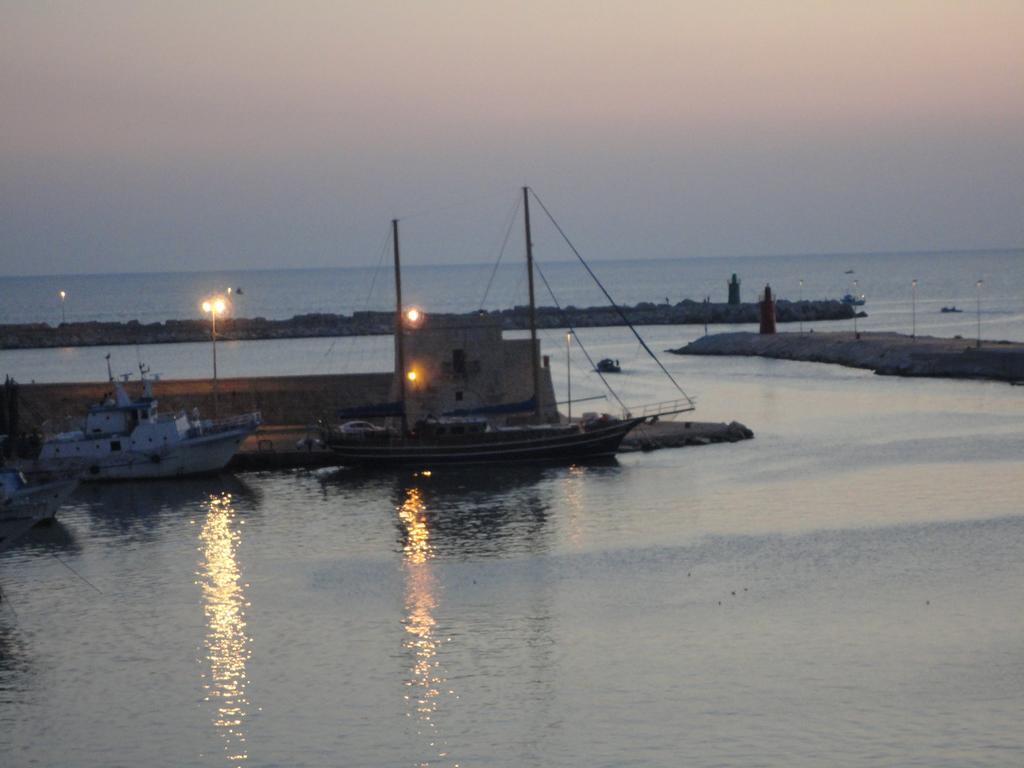 Bed and Breakfast Terra Del Sole Trani Exterior foto